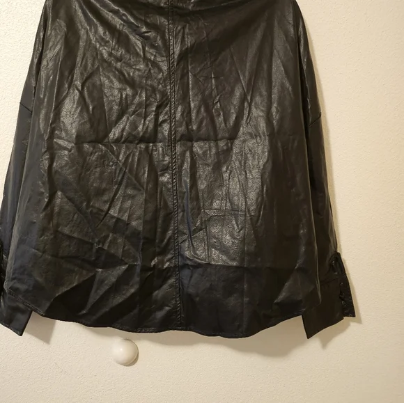 Signature 8 Faux Leather Top Black Size Small - Picture 6 of 8